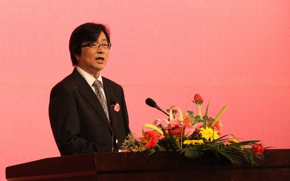 10.05.17 艺术学院院庆.jpg