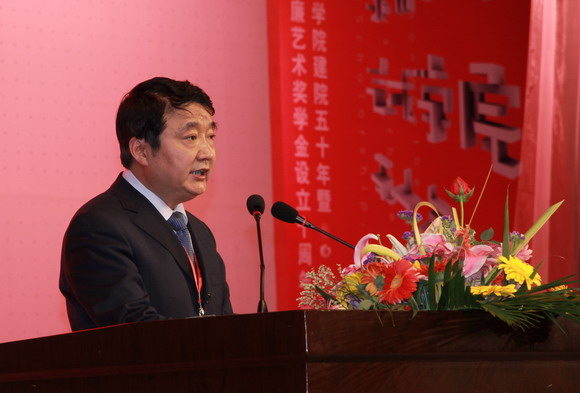 10.05.17 艺术学院院庆10.jpg