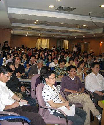 中国社会科学院学部委员东吴论坛讲演4.jpg